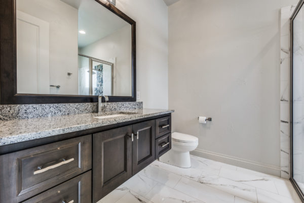 San Antonio Custom Home Builder - Traditional Style Custom Home - Guest Bathroom